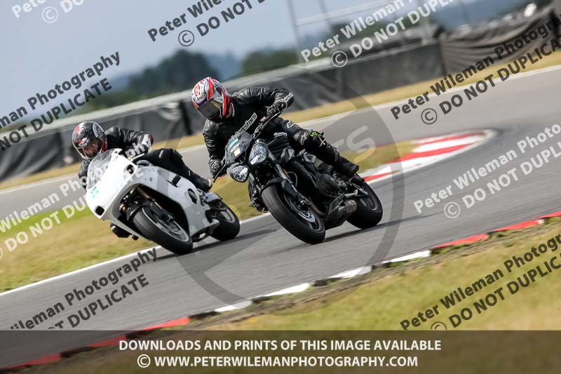 enduro digital images;event digital images;eventdigitalimages;no limits trackdays;peter wileman photography;racing digital images;snetterton;snetterton no limits trackday;snetterton photographs;snetterton trackday photographs;trackday digital images;trackday photos